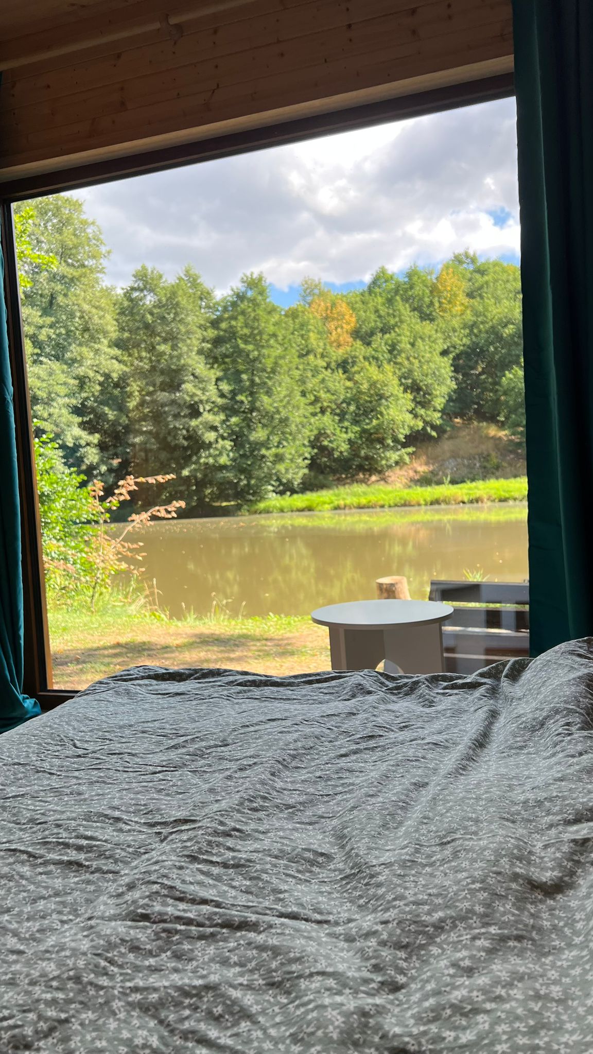 Velké prosklené okno